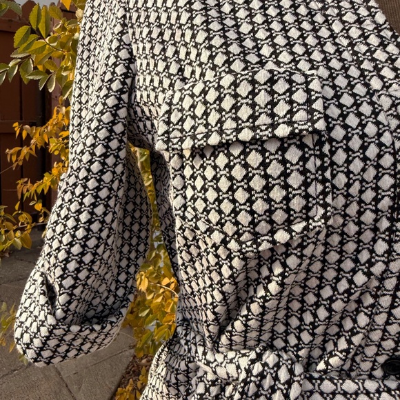 Super cute Y2K Black & white print shirt dress - Picture 5 of 8